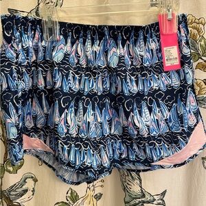 Lilly Pulitzer size large ocean trail shorts low tide navy sails and stripes